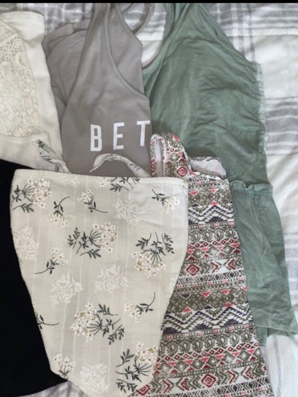 Juniors Tank Top Bundle of 4